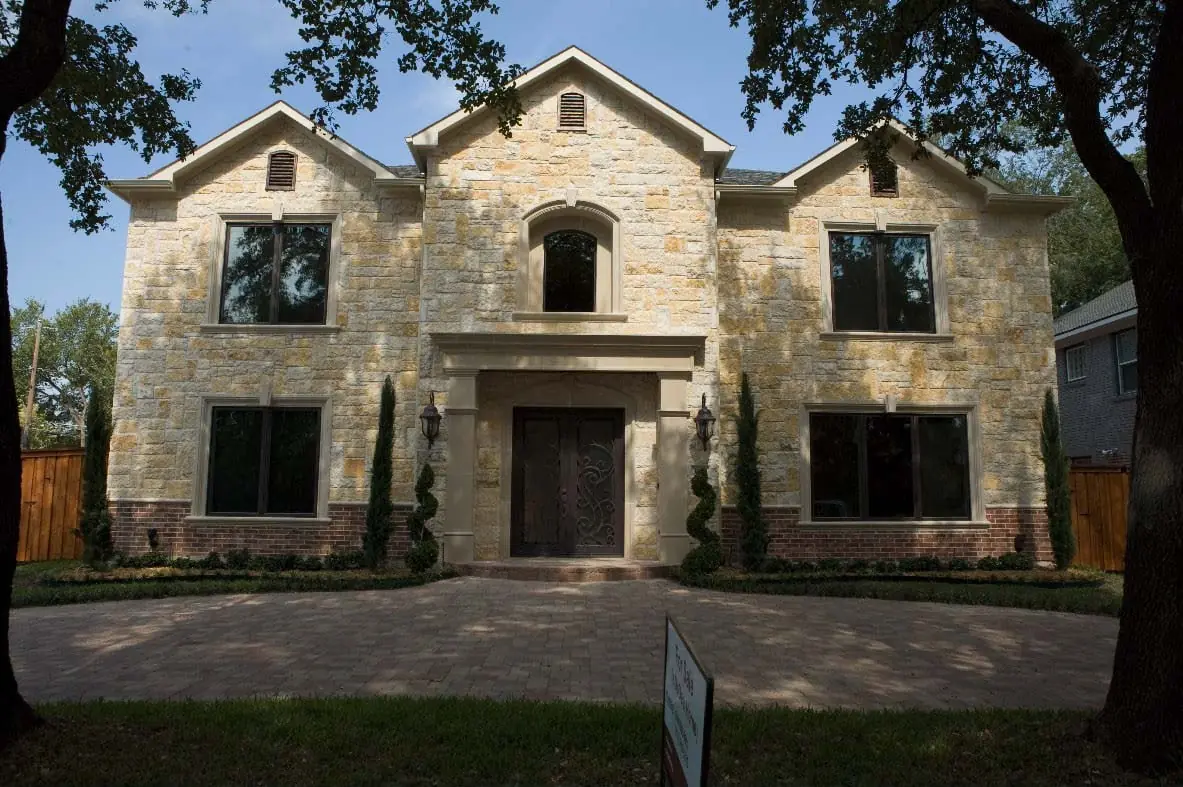 Lovers Lane, University Park, a new custom home by Klein Custom Builders in Dallas, Texas